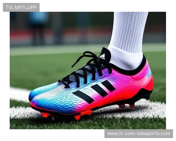 足球球星专属袜子揭秘舒适支撑与潮流设计完美结合